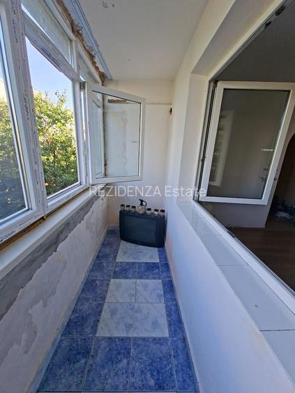 APARTAMENT 3 CAMERE BLOC REABILITAT ZONA LINISTITA GHIRLANDEI - 9