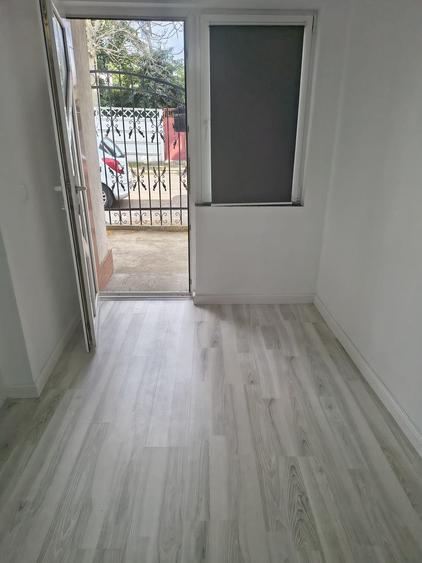 DELFINARIU CASA CU 3 CAMERE 130MP PRET 175000 EURO