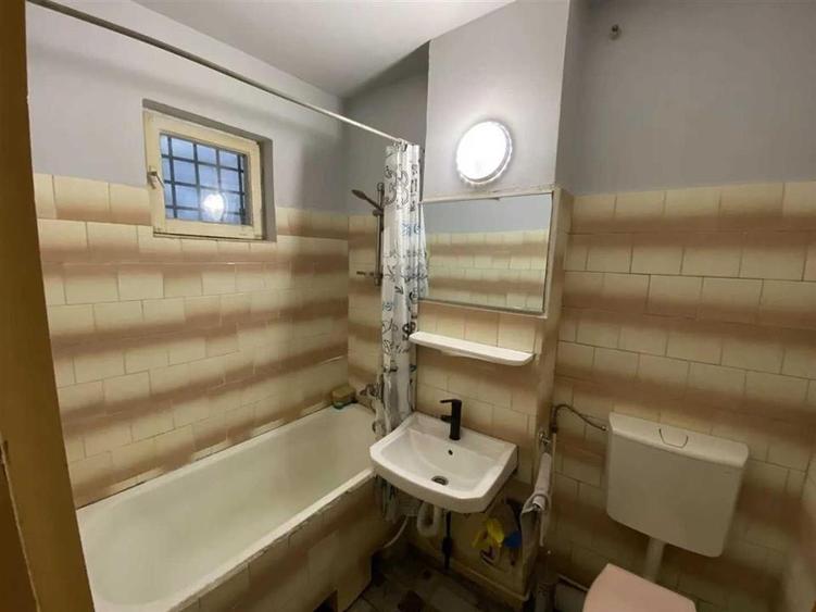 Apartament 2 camere cu balcon zona Bulevardul Mihai Viteazul