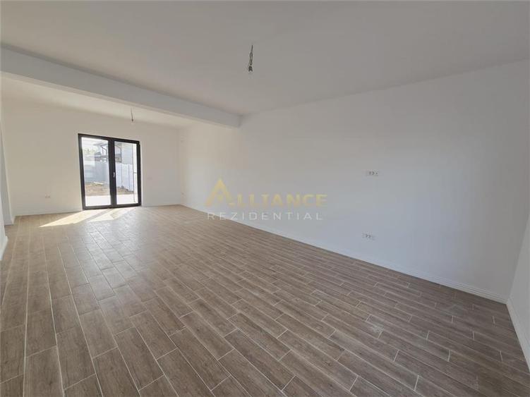 Vila individuala- 450mp teren- 4 camere- beci- Geamuri tripan
