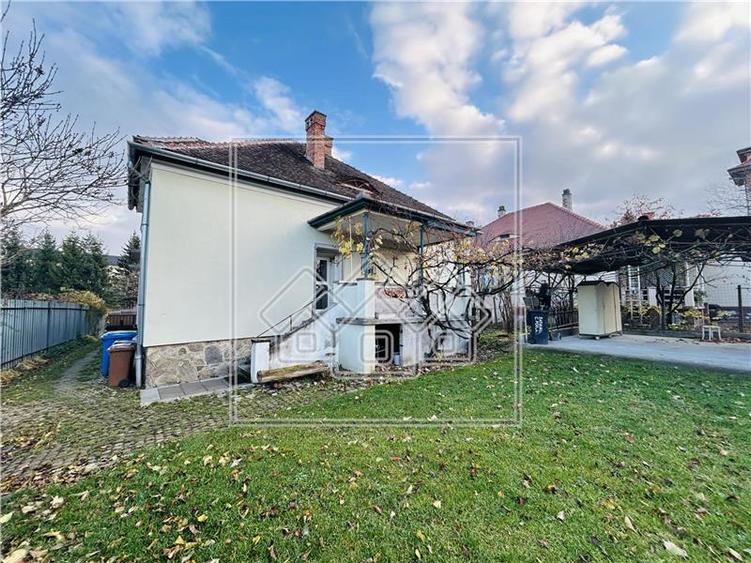 Casa individuala, teren de 900 mp utili, Zona Calea Poplacii
