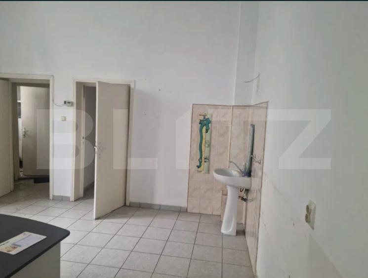 Spațiu cabinet medical, 35 mp, zona centrală