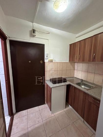 Garsoniera în zona FABRICII