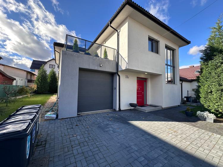 Casă modernă de vânzare în Someseni