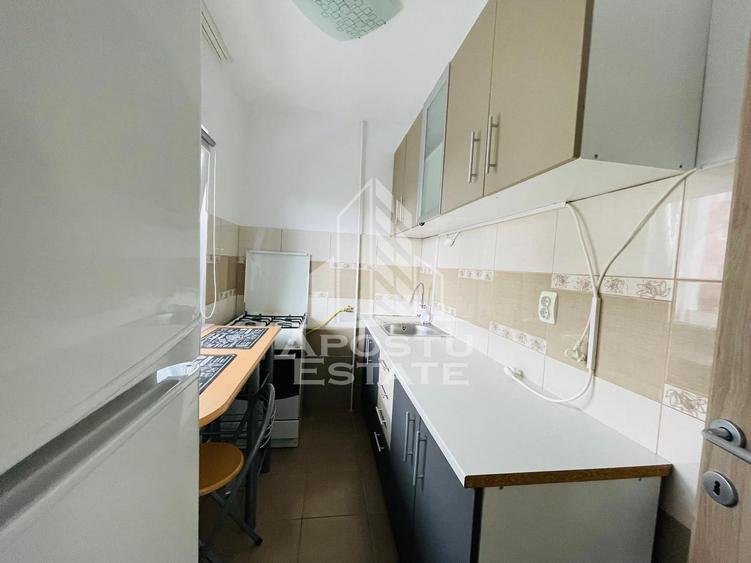 Apartament 1 cameră, spațios (45mp)– Ideal pentru studenți/zona Vlaicu