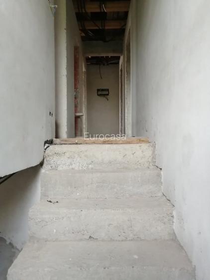 Casa individuala  P+M  130 mp utili, 360 mp teren - 12