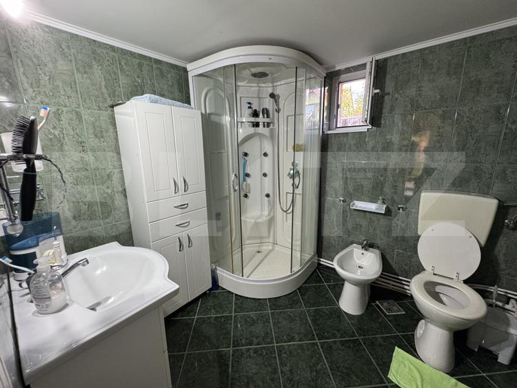 Casă superbă cu 6 camere, 200 mp, în Râpaș