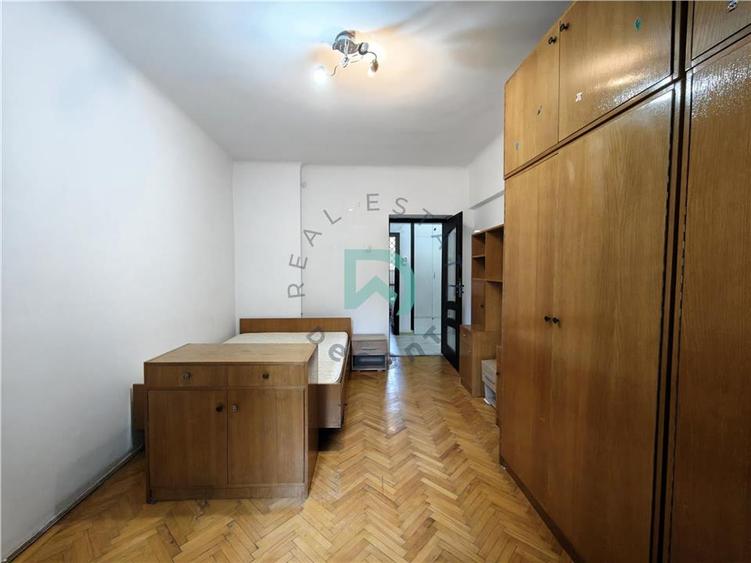 Închiriez 2 camere, Brasovul vechi