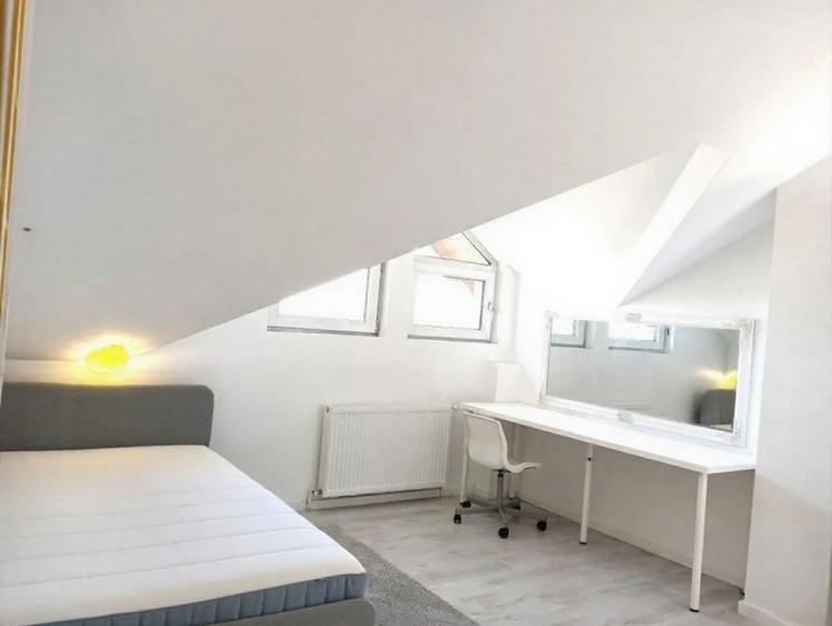 Apartament 4 camere | Vatra Nouă | Etaj 3/3 | 2 Parcari | 170 mp
