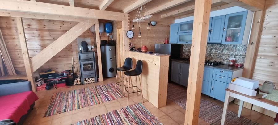 4 case de vacanță 2600 mp curte/complex turistic