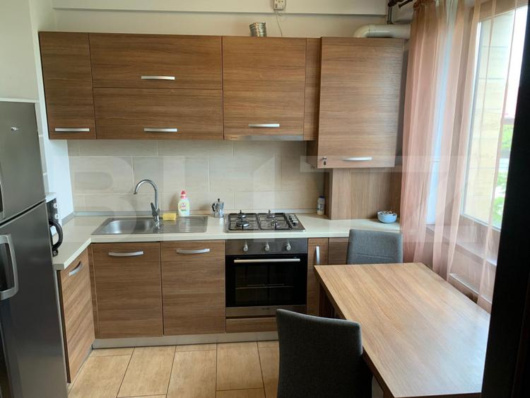 Apartament de vanzare, cu 2 camere, 54 mp, zona Cuza Voda