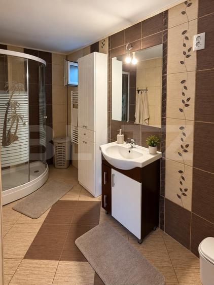 Casa 4 camere, 135 mp, teren 387 mp, zona Calugareni