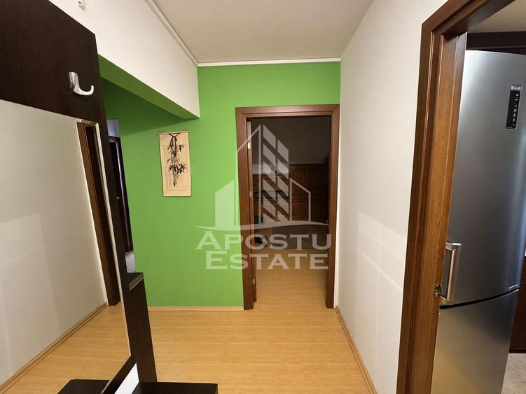 Apartament cu 3 camere, 2 bai, 2 balcoane, Garaj, zona Elisabetin