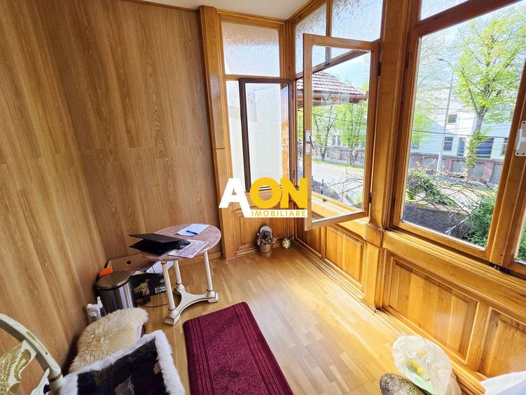 Duplex mobilat, utilat, 4 camere, garaj, zona exclusivista, Cetate