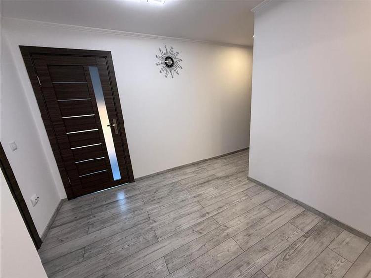 Casa individuala 5 camere 2 bai zona Terezian