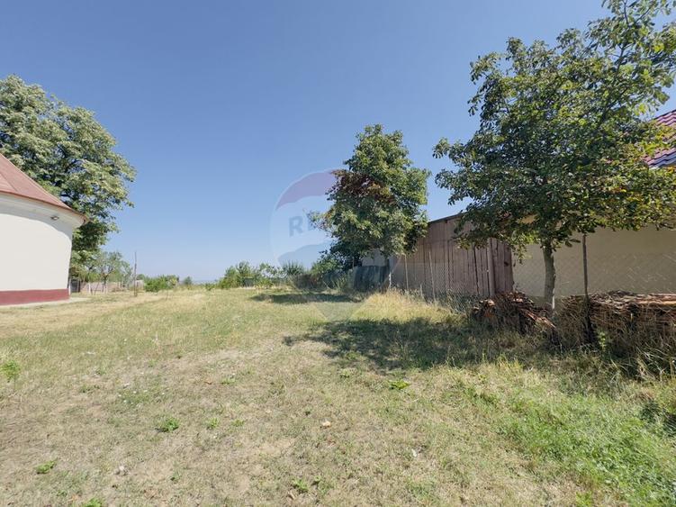 Teren 2,841mp Apateu / Strada Principala langa Biserica Ortodoxa