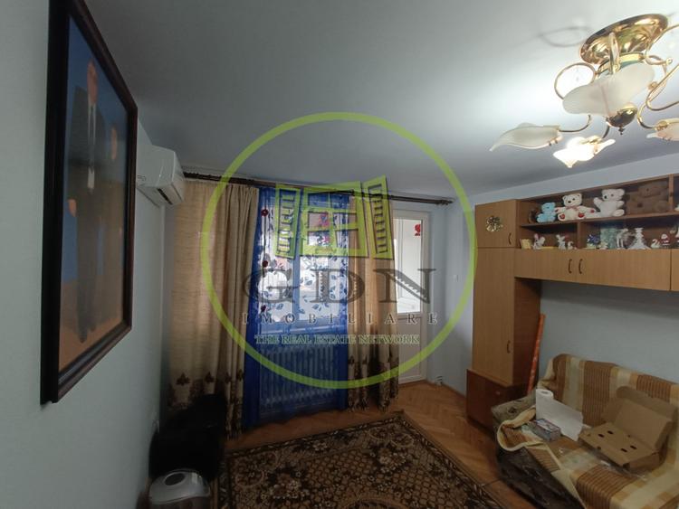 Apartament cu 2 camere de vânzare în Reghin, zona centrală