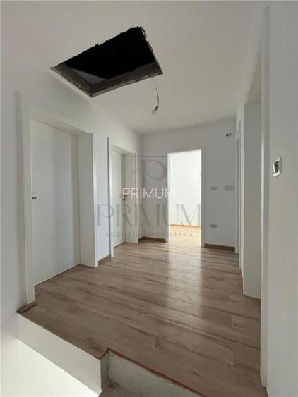 Duplex spatios - bucatarie inchisa - zona in plina dezvoltare - 10