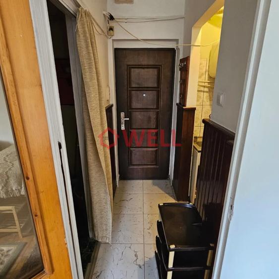 GARSONIERĂ DE ÎNCHIRIAT ÎN CARTIERUL 7 NOIEMBRIE