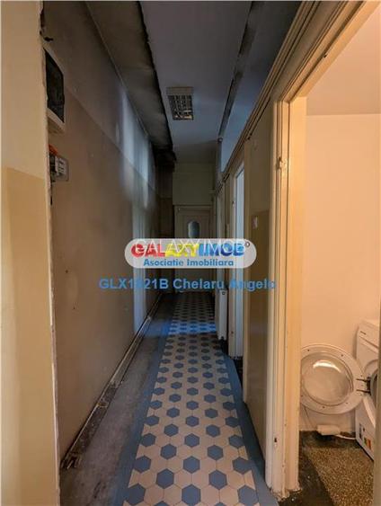 Unirii apartament 7 camere,suprafata utila 198 mp,stare bună