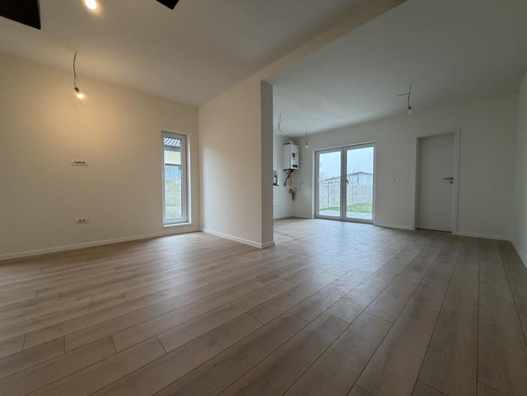 Duplex 4 camere, P+M, 100 mp utili, 20mp terasa - Sag