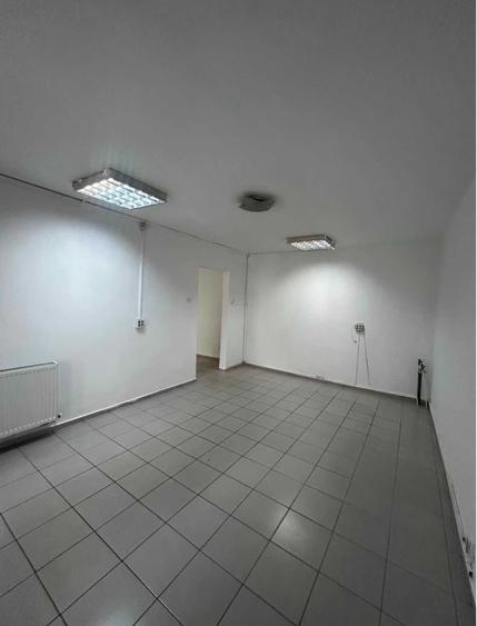 Apartament - spatiu comercial 2 camere DECOMANDAT, NICOLINA 1