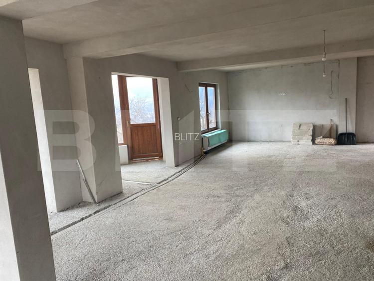 Casa P+E la rosu, teren de 71 ari, Salva