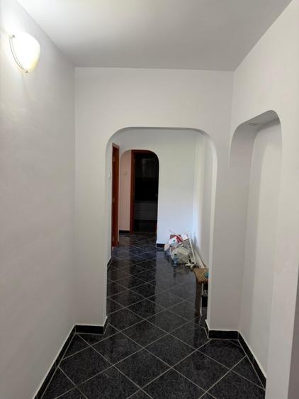 Apartament 3 camere, decomandat