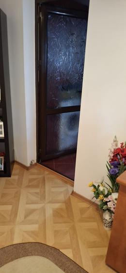 Apartament 2 camere, imbunatatit, complet mobilat si utilat zona Sud, et. 3/4.