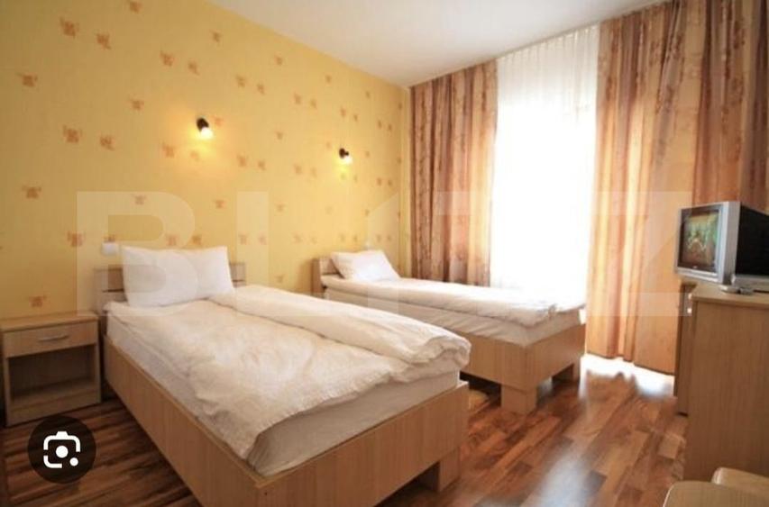 Pensiune 10 Camere pretabil si pentru Casa e Varstnici