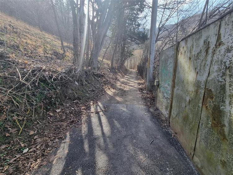 Teren arabil intravilan , priveliste mirifica , zona Schei