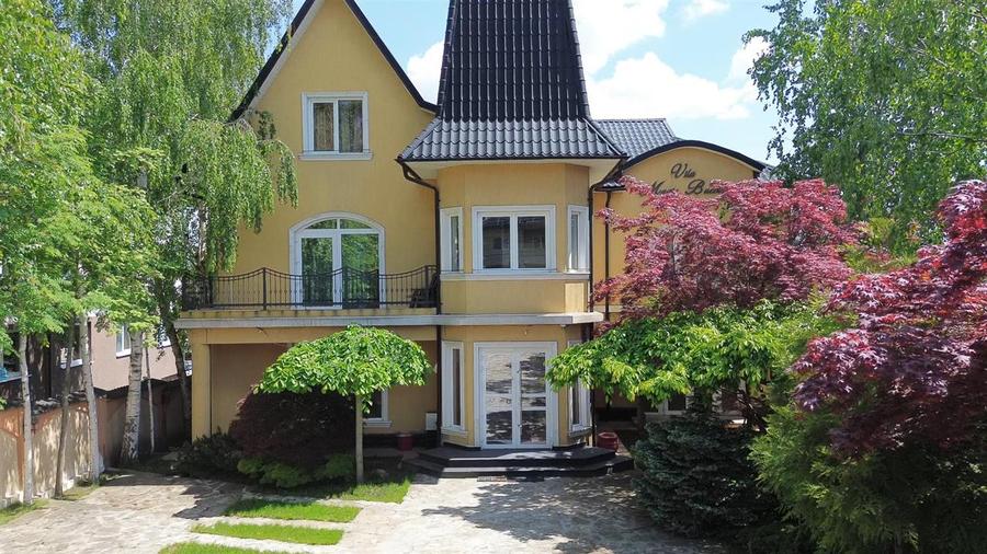 Cladire 9 camere! In oras Suceava! De vanzare! 0727817187