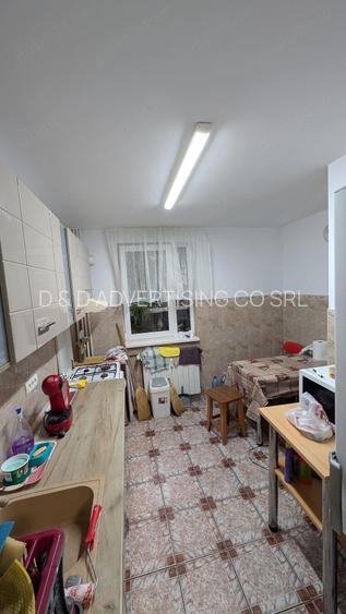 DRISTOR – 3 CAMERE DECOMANDATE – 64 MP – 2 BĂI – LOC DE PARCARE – 128.000 € - 8