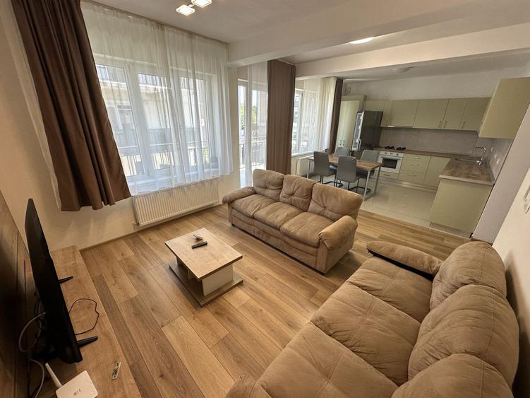 APARTAMENT DEOSEBIT