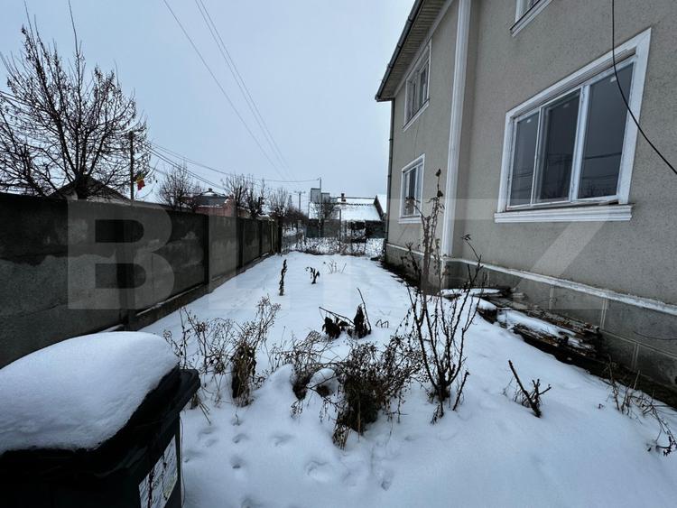 Casa cu 2 apartamente, 6 camere, teren 800 mp-ideal pensiune, centru Ocna Mures