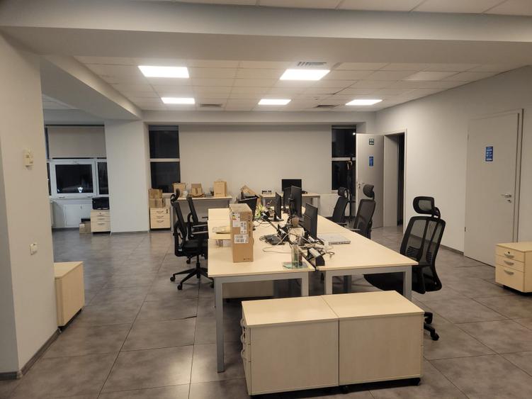 Inchiriez spatiu birouri, clinica, sau alte activitati cu publicul