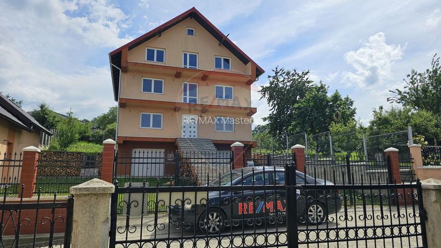 Casă / Vilă cu 12 camere-Sfântu Ilie Vechi, Suceava - 9