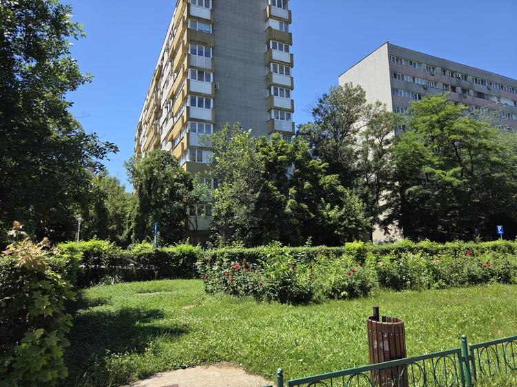 Bucurestii Noi - 1 minut Metrou Parc Bazilescu - Apartament 2 camere confort 1