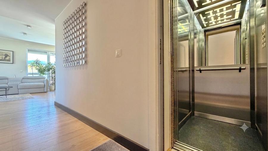 Penthouse panoramic cu lift privat în apartament | 129 mp utili+terase 74.8 mp |