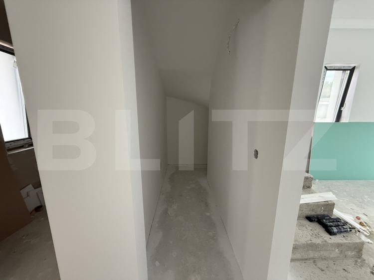 Casa de vanzare, 110 mp utili, zona Botiz