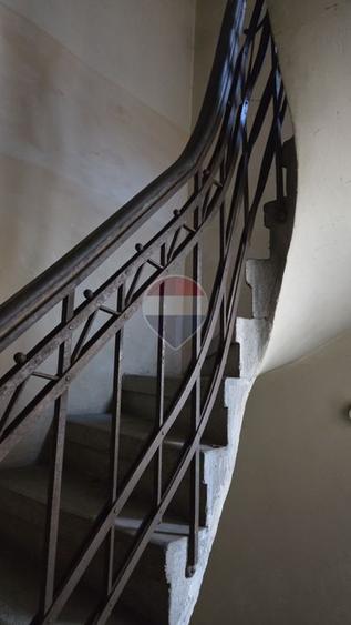 Teren ultracentral +constructii – Piata Victoriei | 1.039 mp |