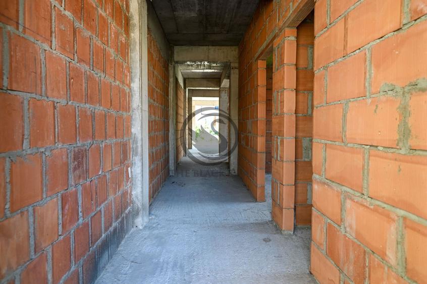 Casa la rosu de vanzare I Moderna I Zona Centrala - Ploiesti
