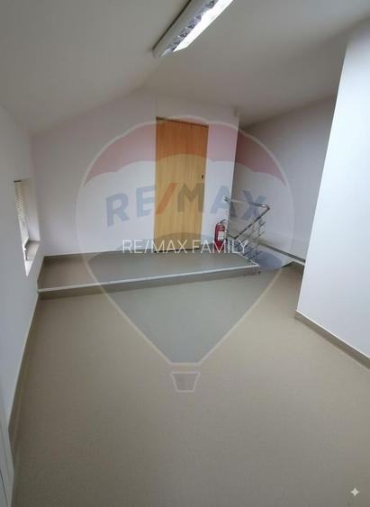 Spațiu comercial 98mp vânzare zona Crisul Supermarket, str. L Pasteur - 7