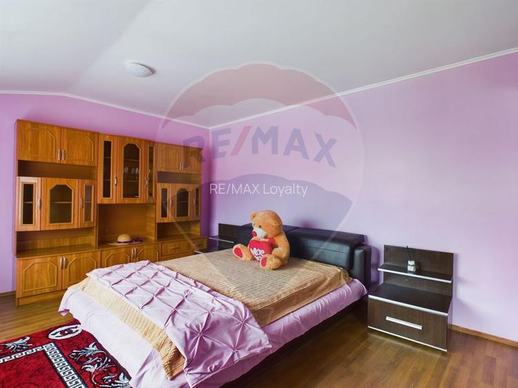 Locuință P+1 | 6 camere | Garaj | Zonă retrasă Andronache - 6
