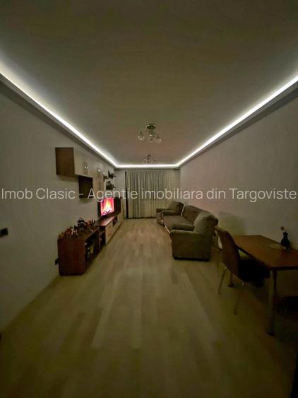 Brasov, str. 13 Decembrie , vanzare apartament 3 camere - 3