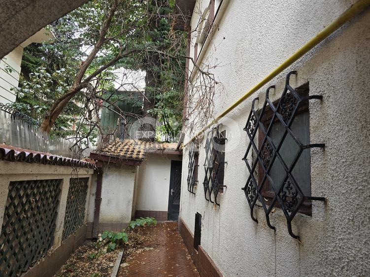 Vilă de închiriat cu 4 camere, 220 mp - zona Polonă - 15