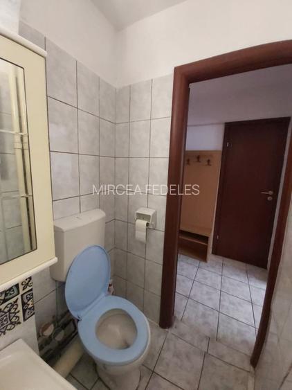 ÎÎnchiriez garsoniera - Zona Păcii - 9