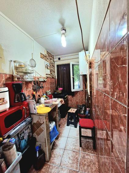 Apartament 2 camere, parter, centrala proprie, zona Sagului