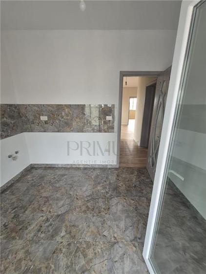 Duplex pe parter - 3 dormitoare - zona foarte buna - gata de mutat