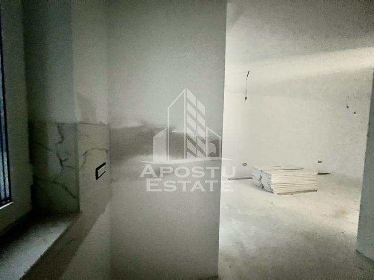 DE VANZARE Apartament doua camere cu gradina 10 mp